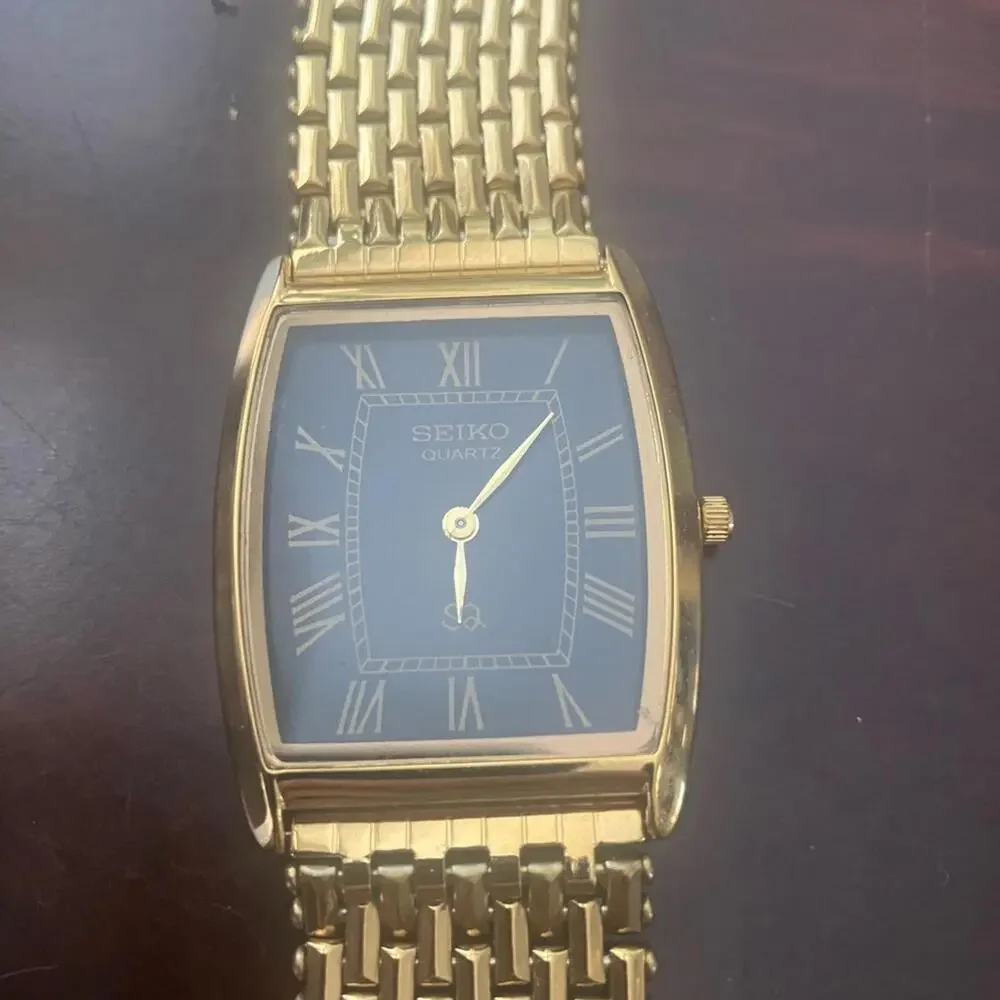 Seiko Gold Rectangular Watch w/Black Dial 33mm Rare Vintage